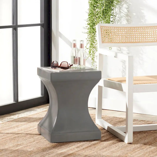 SAFAVIEH Selvaggia Concrete Indoor/ Outdoor Accent Table - 13.7x13.7x17.7 - 14Wx14Dx18H